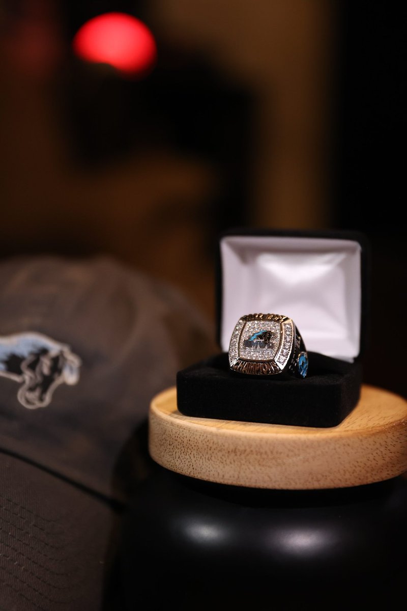 SMWCFB's tweet photo. #WorkWins💍 https://t.co/Gg9j03LTeb