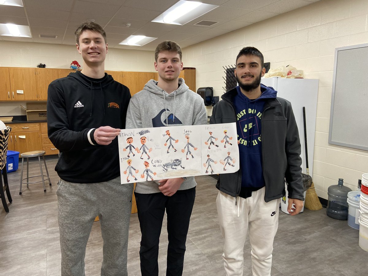 @NW_PantherBBall players take time to take a picture with Bennett’s  poster ♥️ Great role models that see our community’s kids and give back in little ways! #leaders #ProudToBeAPanther