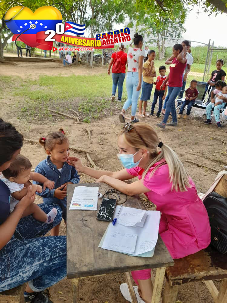 El personal médico que marcha a cualquier punto para salvar vidas, aún a riesgo de perder la suya, es el mayor ejemplo de solidaridad que puede ofrecer el ser humano, sobre todo cuando no está movido por interés material alguno.

🇨🇺#CubaPorLaVida💖#MejorEsPosible💖 #YoVotoXTodos