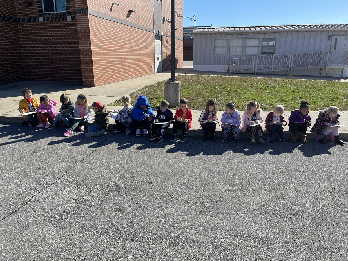 AJager86's tweet photo. So proud of my little meteorologists today practicing predicting the weather!! @Amplify @TN_Literacy kindergarten in Robertson County has really loved our weather/seasons unit in CKLA. #wearercstn #wearecves #crestviewblessed https://t.co/LvUITJ0Hut