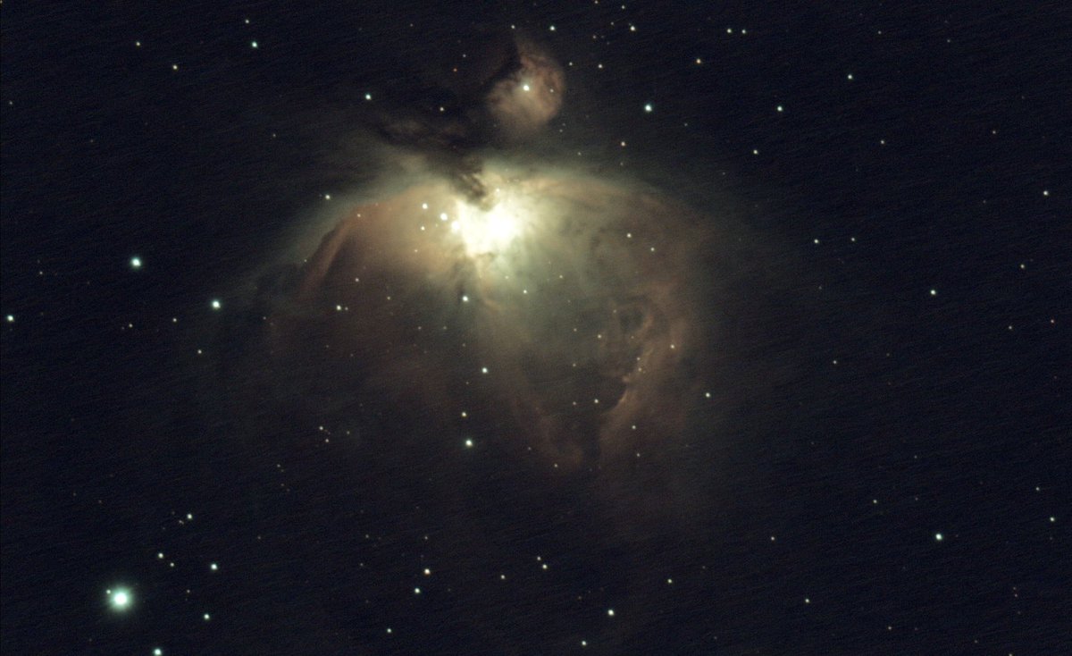 SLACKHOLIC's tweet photo. 昨晩のM42。
ノイズでザラザラ。
冷却じゃないから?
ダークとかフラットとか撮ってないから?
まだまだ勉強中。
#天体観測
#天体写真
#オリオン大星雲
#M42
#SD60SS
#ASIAIR https://t.co/aQsFnK76QG