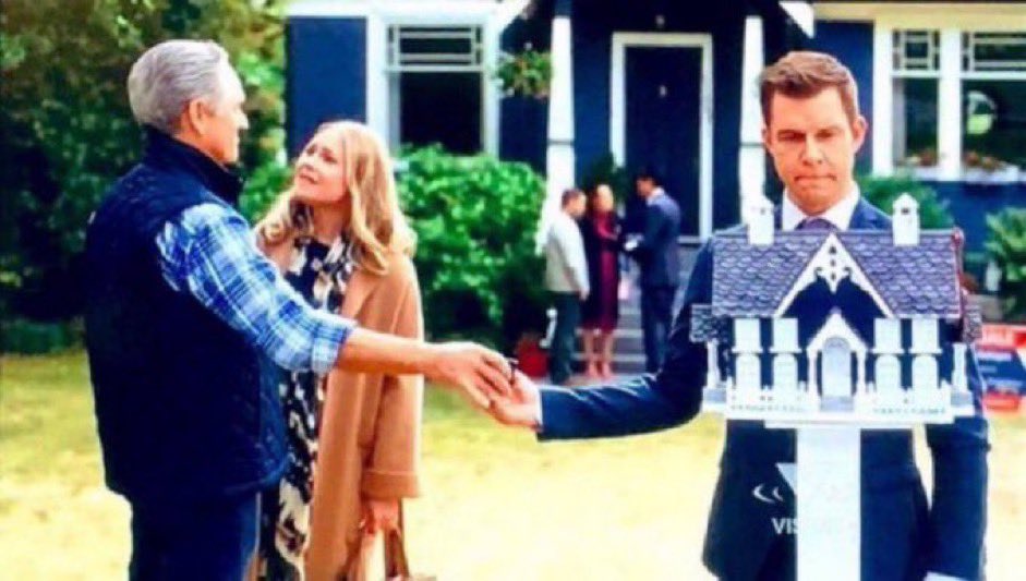 ChicadeeB's tweet photo. I’m glad Shane has Joe for moral support…🙄🤦🏼‍♀️  #notregulation

@ElizabethYostHC @hallmarkmovie #LisaHamiltonDaly #POstables 
#VowsWeHaveMade 🎉🥂🍾 https://t.co/Feuf2gBPI9