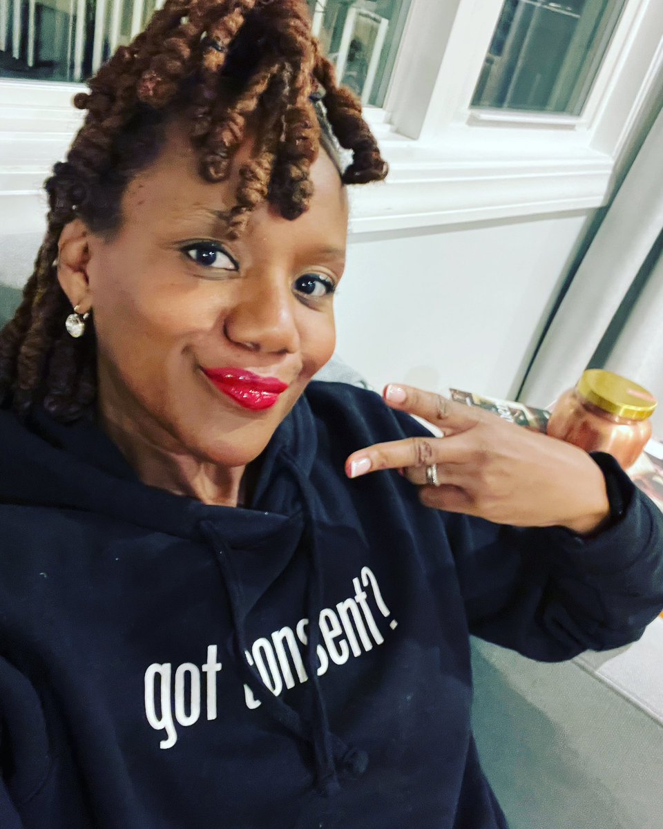 reineayiti's tweet photo. This #womenshistorymonth month I am@fundraising for orgs like @alongwalkhome whose #GotConsent campaign is a game changer that encourages meaningful and empowering conversations about consent for people of all ages in order to educate the world about sexual violence. #ALWH20 https://t.co/iD2uWLVUSy