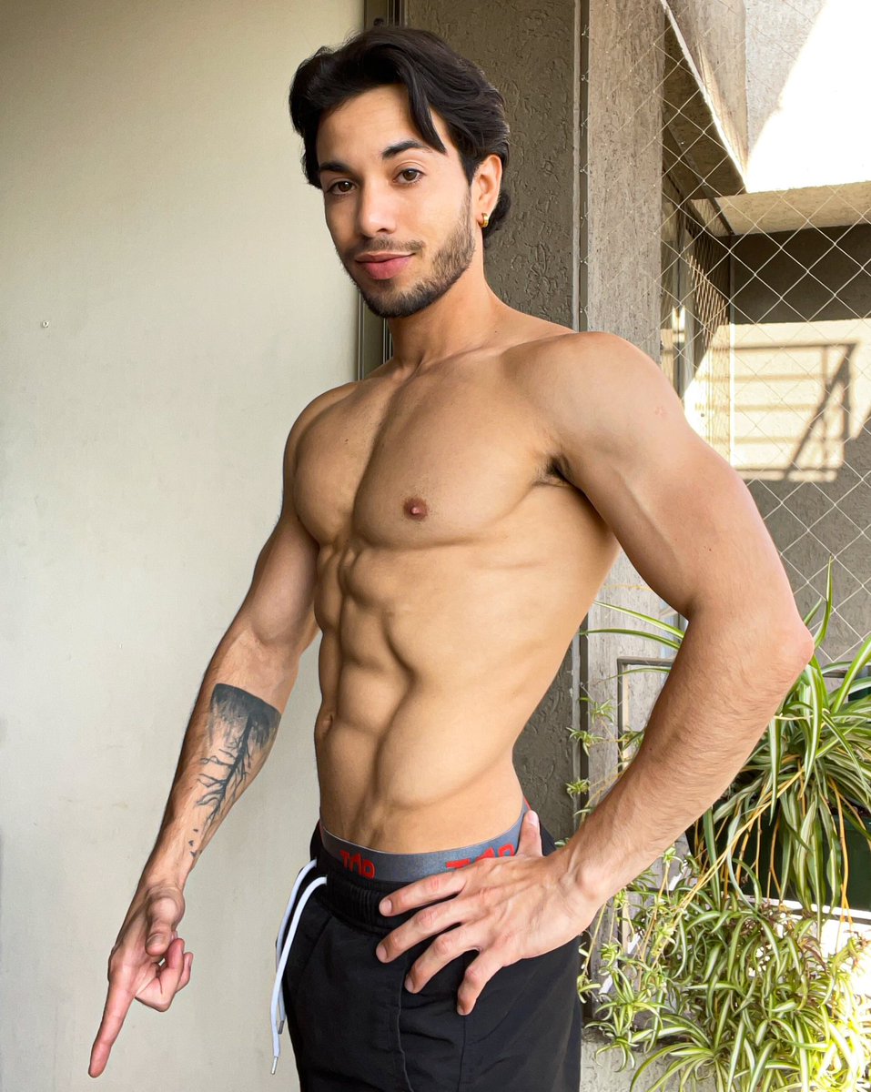 FavaFit's tweet photo. #fitness #fitnessaddiction #fyp #viral #retwit #aestetic #FitnessMotivation #favafit #bodybuilding #FitnessFreak https://t.co/iWzQHL4Mq1