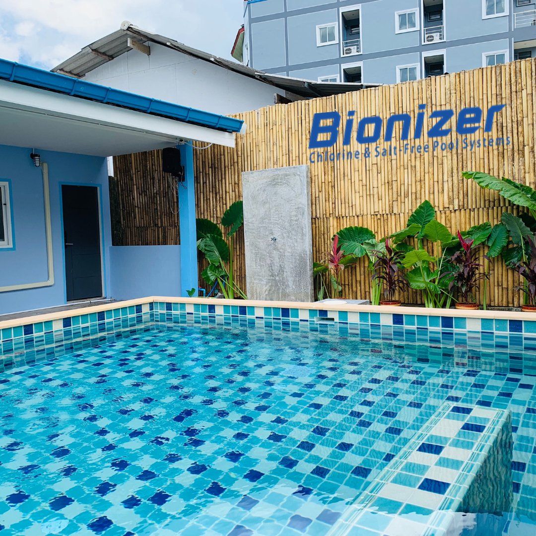 Bionizer's tweet photo. Here is a basic guide make sure your pool is clean, healthy and enjoyable.
✅1. Skim and Clean the Pool: 
✅2. Brush and Vacuum the Pool: 
✅3. Test and Balance the Water: 
✅4. Backwash and Clean the Filter: 
✅Monitor Water Level: https://t.co/aN2Yjpa241