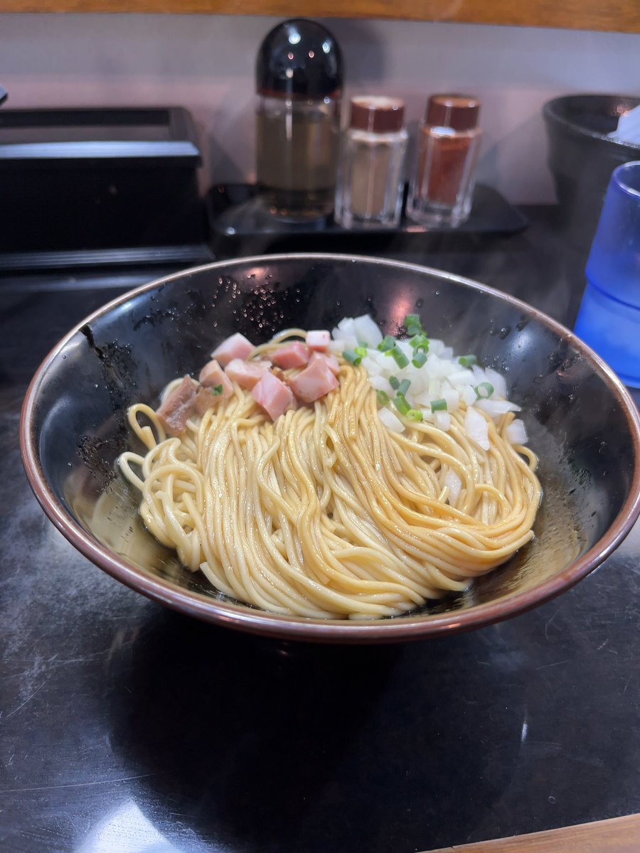 Ken64364's tweet photo. 入谷　麺処　晴
濃厚海苔TPと醤油和え玉

最近ツイサボり気味で実は昨日のお話。
ラーショはもっと前😅
やっぱり濃厚には海苔よね👍
食べやすく美味いのは相変わらずで最高のニボ補給☺️翌日楽する為チャー丼は午後動けなくなるから自粛。
お陰で午後頑張れた🙆‍♂️

ご馳走様でした✨ https://t.co/HkDCCJF3Fk