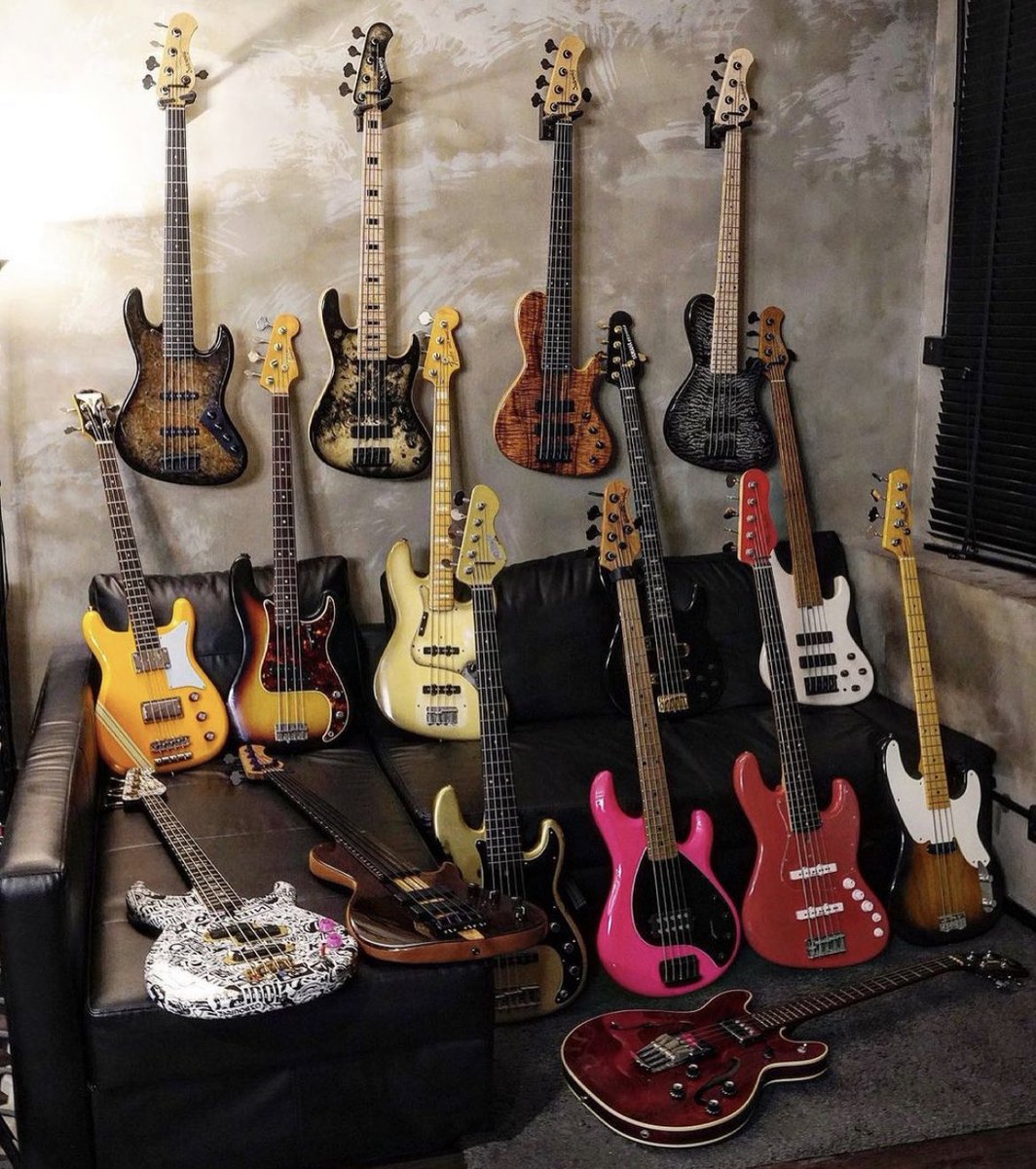 BassMagOnline's tweet photo. A proper bass collection right here. @timothygroovy https://t.co/1O5XKWWHjd