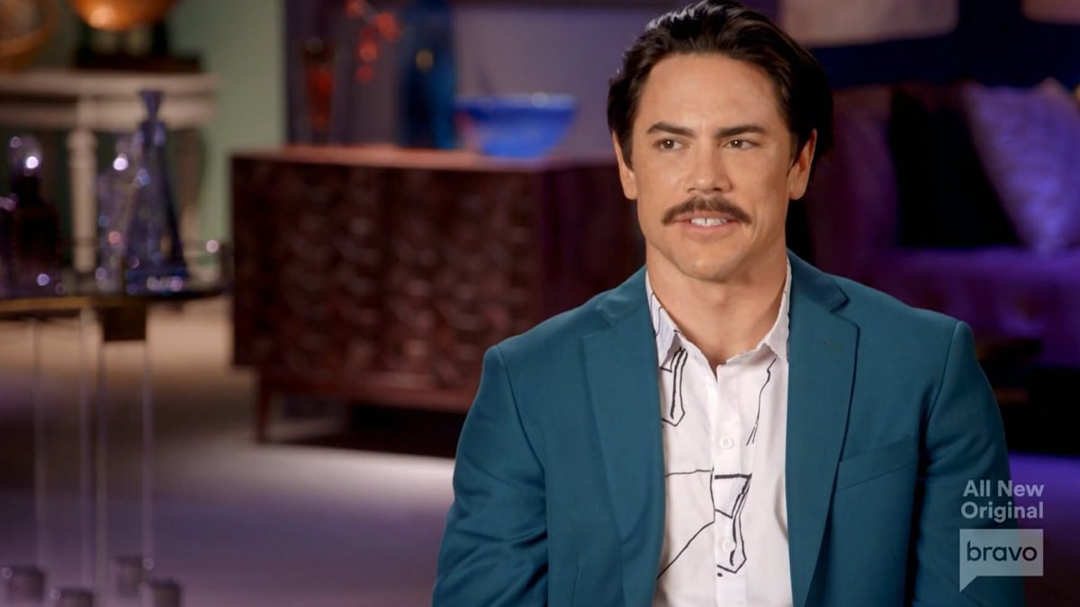 wrexweed's tweet photo. Sandoval looks like if Luigi developed a serious cocaine problem and became bitterly estranged from Mario #PumpRules https://t.co/xbNL5h4b0I