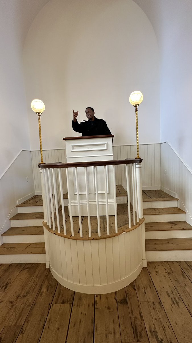 ealy_daeducator's tweet photo. The foundation of BLACK education. The Abiel Smith school was drafted and built by the free blacks in 1835 as the nations first and only school for blacks. To be able to stand in the spot where Fredrick Douglas taught was a solemn feeling! #R12LLAC https://t.co/CtcztJzDMN