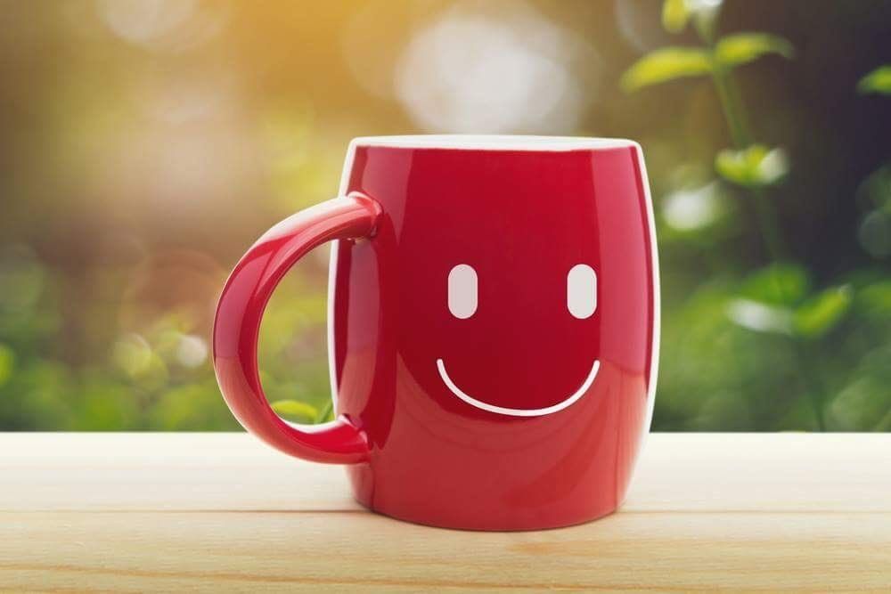 من أسباب السعاده أن يكون لديك عينا ترى الأجمل وقلبا يغفر الأسوأ وعقلا يفكر بالأفضل وروحا يملأها الأمل    صباح السعادة لقلوبكم 🕊️