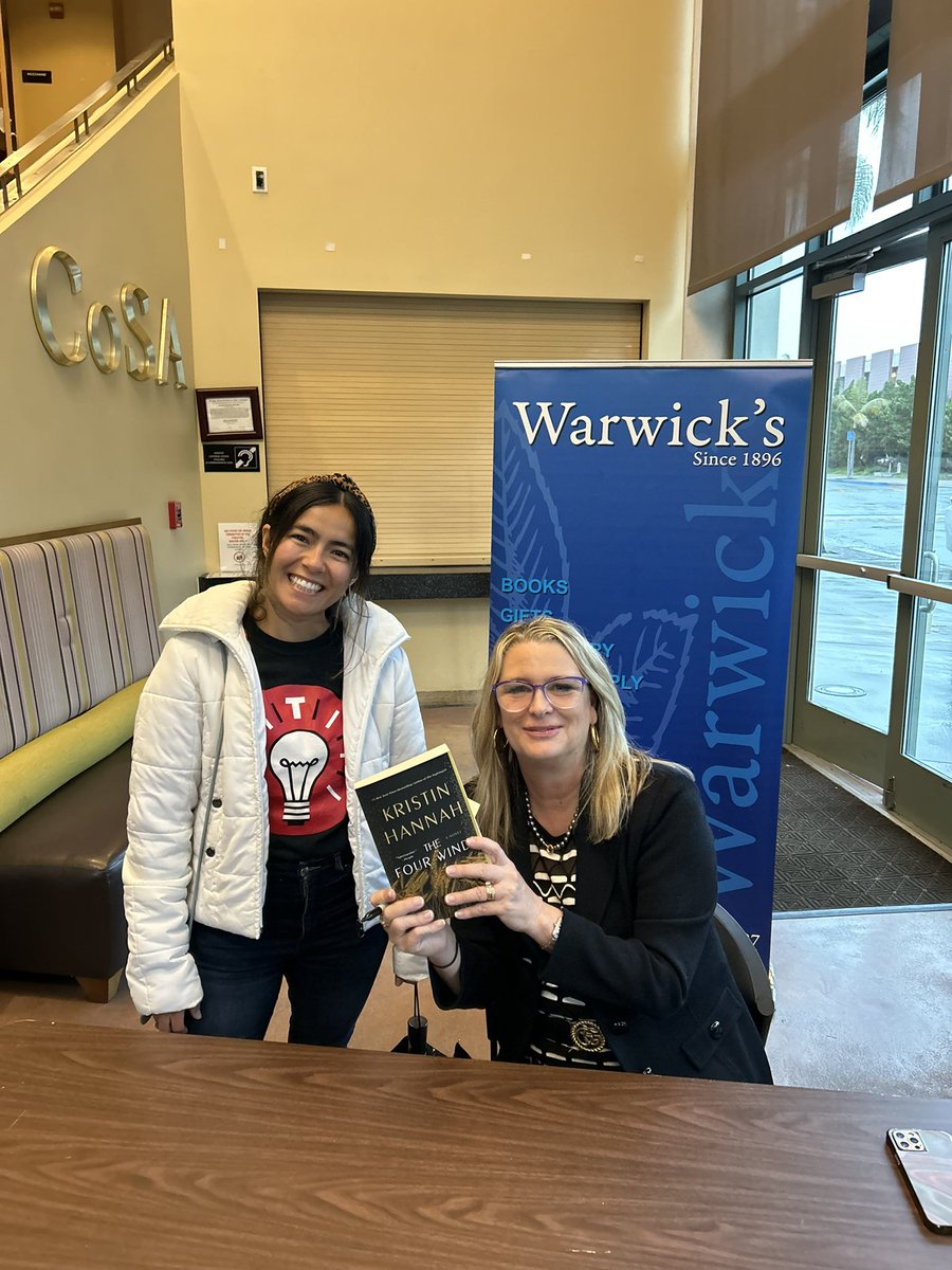 Met my favorite author, #kristinhannah 🤩😍 Lifelong reader 📚💙