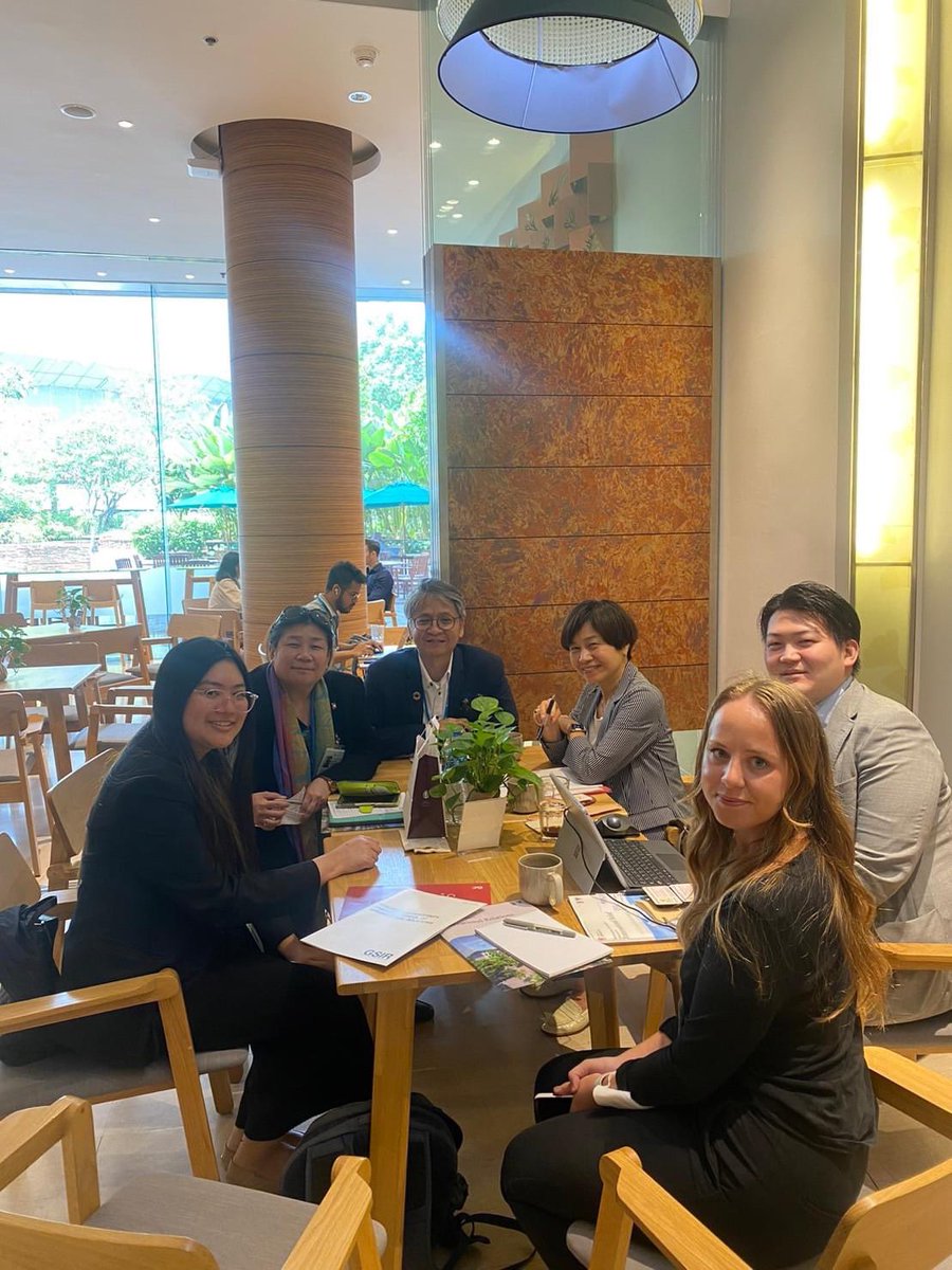 ASEANTCSW's tweet photo. On Monday 13 March 2023,
ATCSW had a meeting with Mr.Rony Sub-Regional Office for South East Asia and Professors from Ritsumeikan University for our potential collaborations in the upcoming future.
#atcsw #UNESCAP #ritsumeikan #collaborations https://t.co/XhyrTgxVxr