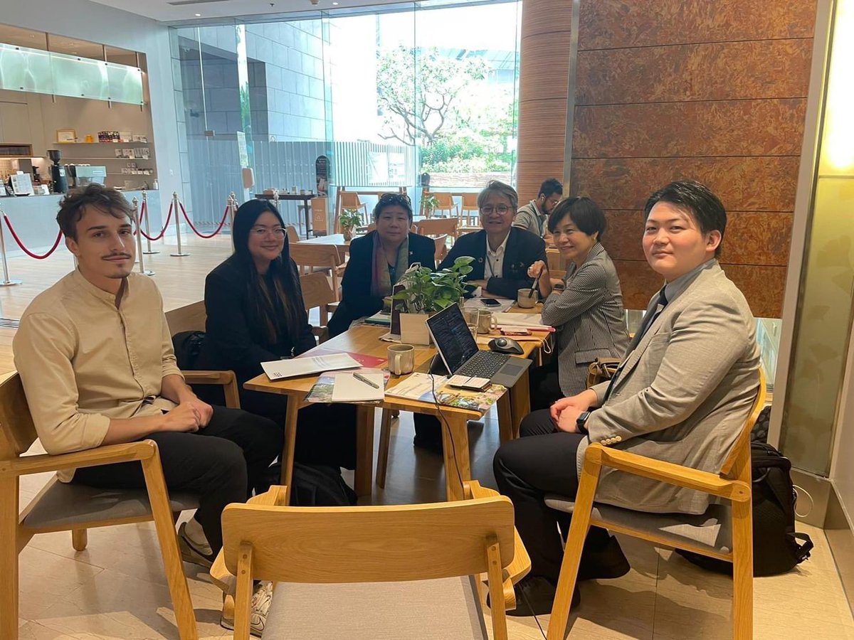 ASEANTCSW's tweet photo. On Monday 13 March 2023,
ATCSW had a meeting with Mr.Rony Sub-Regional Office for South East Asia and Professors from Ritsumeikan University for our potential collaborations in the upcoming future.
#atcsw #UNESCAP #ritsumeikan #collaborations https://t.co/XhyrTgxVxr