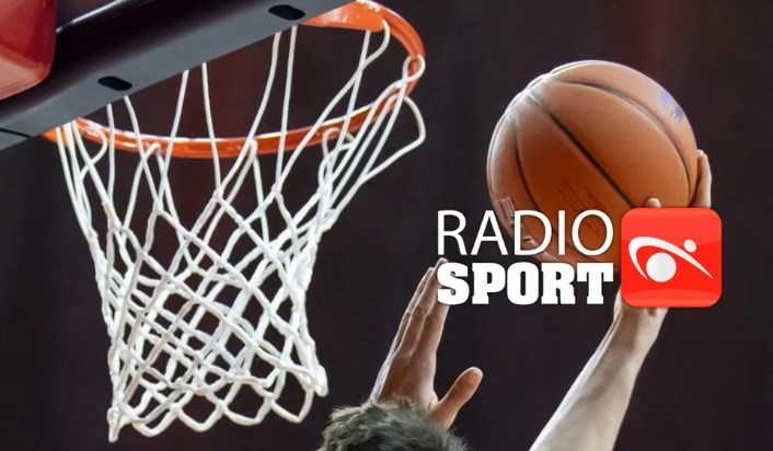 RadioSportChile's tweet photo. (AL AIRE) En @trescontratres escuchamos a Cipriano Núñez, técnico de U. de Concepción (@BasketUdeC), tras la @BCLAmericas y lo que viene en @liga_nacional y @ChileFeba, junto a @matiasclarov, en @RadioSportChile.
Audio: https://t.co/37ZYusub4S 
Video: https://t.co/0utdqYxPaO https://t.co/GM14goMham