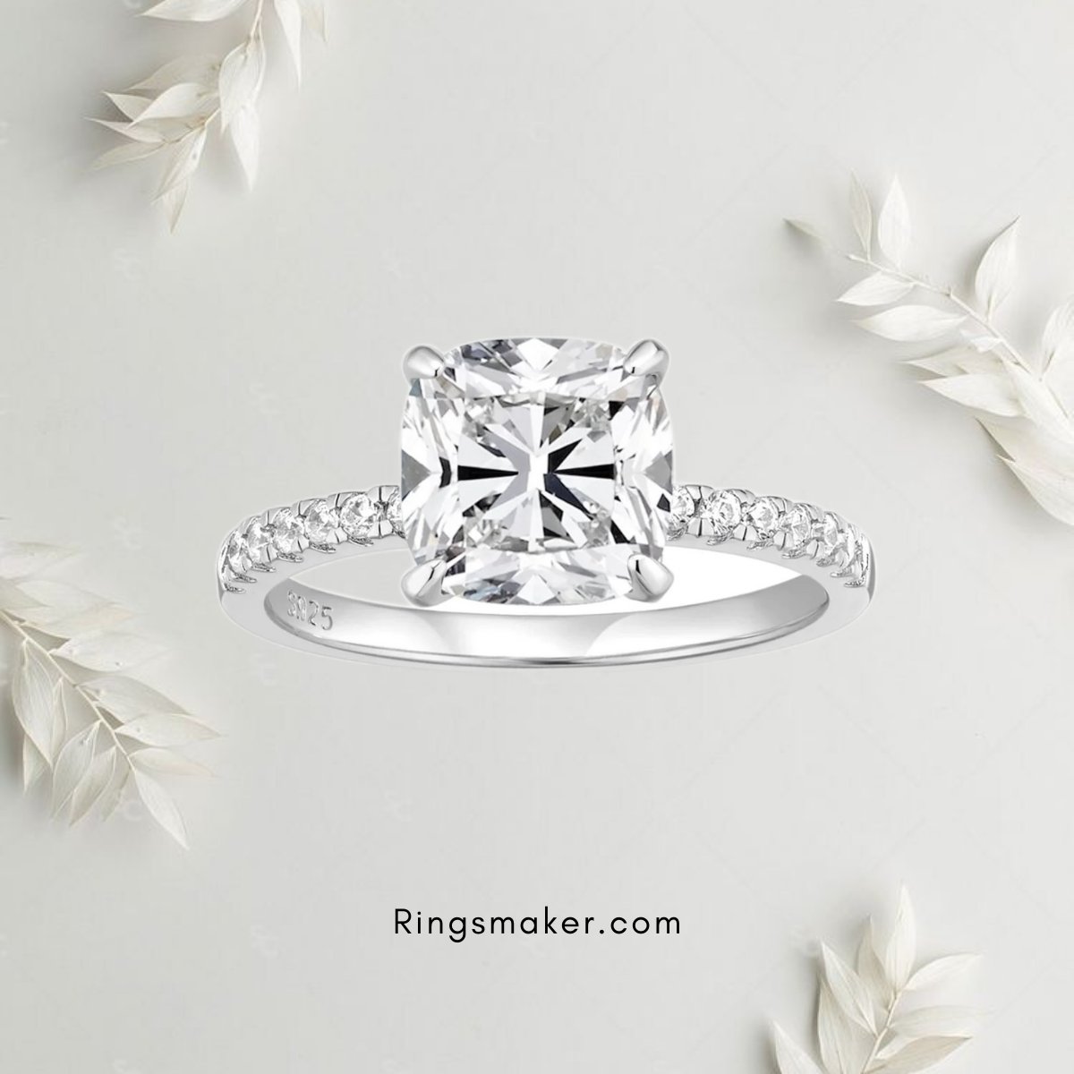 Ringsmaker's tweet photo. The ring was cold, it is warm because you wear it.
#ringsmaker #silver925ring #love #fashion #jewelry #engagementring #bandset #Cushioncut #CubicZirconia https://t.co/yoyeXonmQA