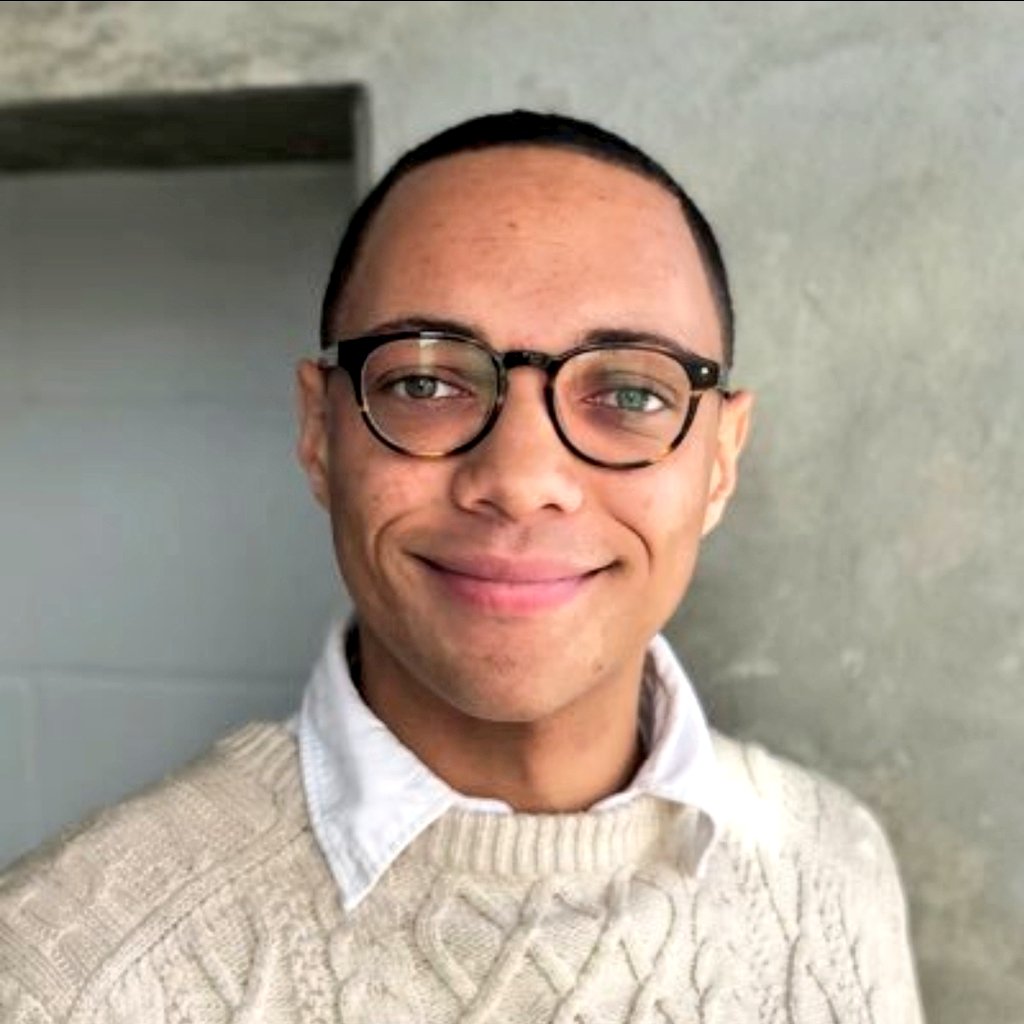 BlackMenInPsych's tweet photo. We would like to celebrate Dr. Ian Carroll on his new position as a Clinical Assistant Professor @nyugrossman! Congrats, Dr. Carroll! We wish you well going forward! 

#BlackMenInPsych #BMIP #clinicalpsychology https://t.co/RH5ONWqfIZ