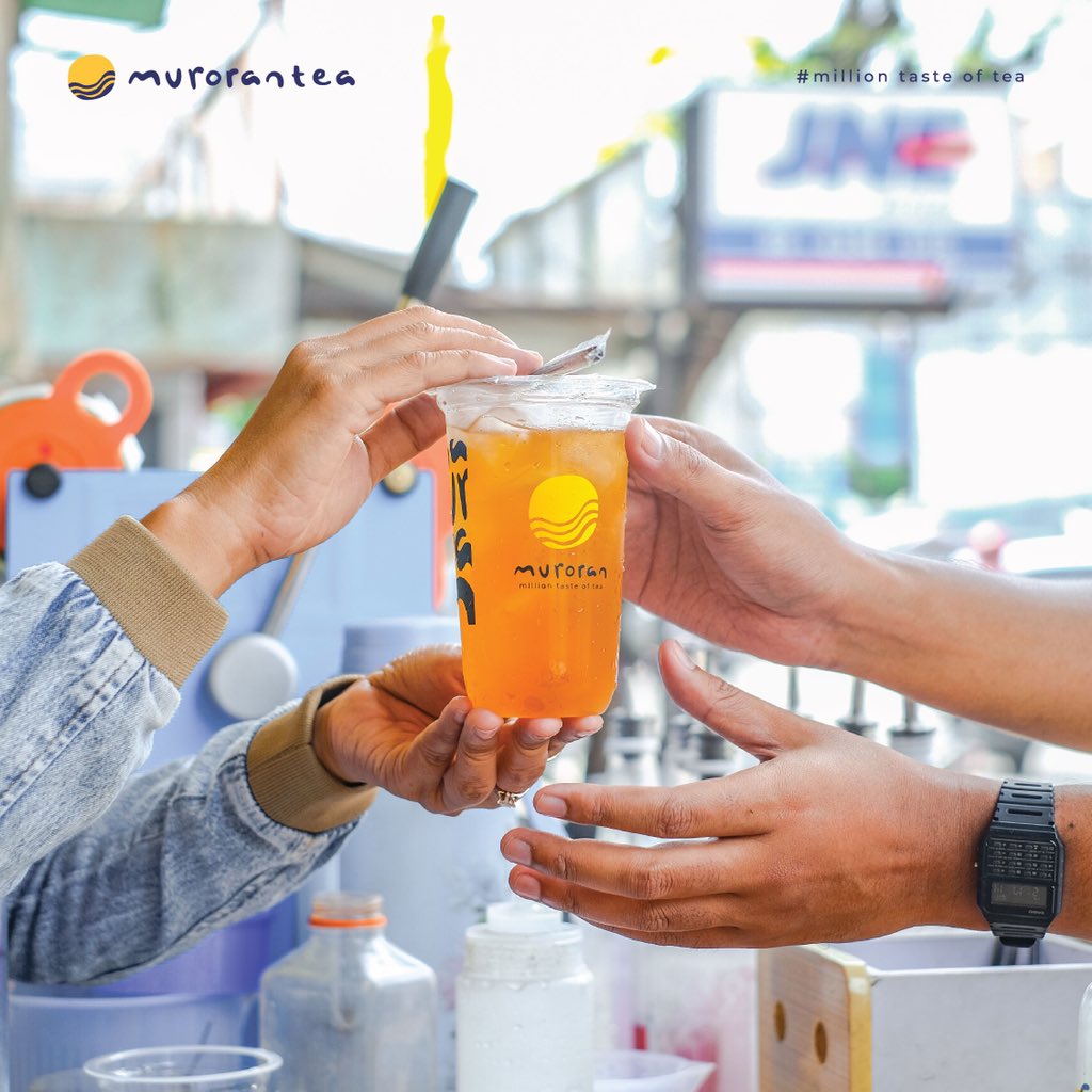murorantea's tweet photo. makan apapun ditemani es teh jepang, pasti nyegerin #CreditSuisse #Jasmine #icetea #greentea https://t.co/LaJ2CkqWGM