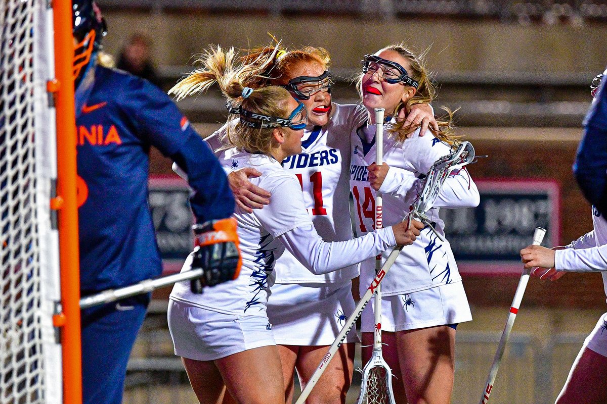 SpiderAthletics's tweet photo. 𝐕𝐢𝐜𝐭𝐨𝐫𝐲 𝐅𝐨𝐫𝐦𝐚𝐭𝐢𝐨𝐧.

#UPSETSZN
#OneRichmond https://t.co/yKWlf0hXXn