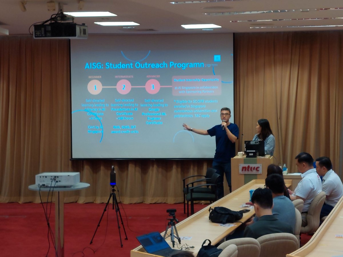 AI-JIO @ NTUC
In collaboration with SUSS AI-IG, we held our AI-JIO last Saturday at NTUC Centre with a stimulating panel discussion on AI In Jobs: Futureproofing your Career.
FREE 4-hour certification course: Literacy in AI (learn.aisingapore.org/courses/ai-for…) 

#LearnAI #AISOP #AISG