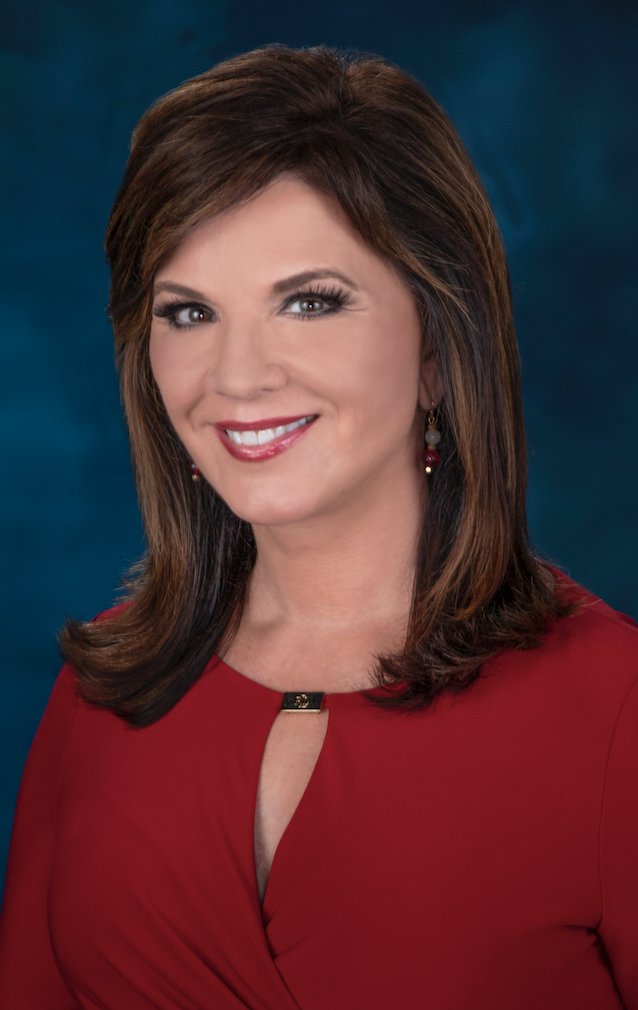 LindaHurtadoFOX's tweet photo. New work Headshot. Can't believe I've been at this GREAT station @Fox13tampabay for over 7 years now. Time is flying by. But I am #grateful https://t.co/TrklG0236B