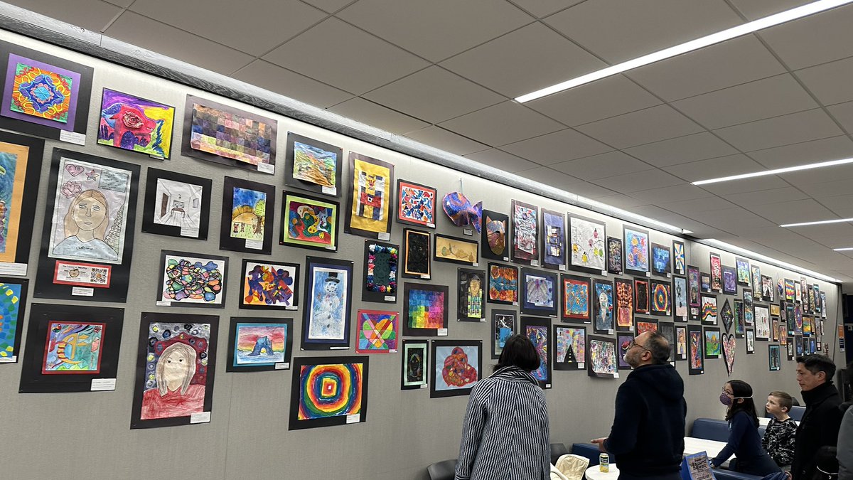 What a fun night! Congratulations to all the Oak Park and River Forest student artists!!!
#d97art #oakpark97