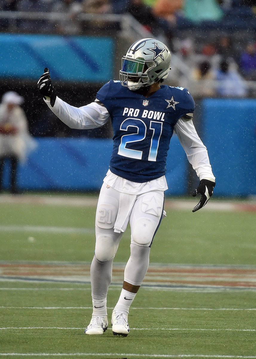 Mr_Cowboy214's tweet photo. In an era where millionaire athletes/celebrities are often put under a bad spot light, usually by their own doing, @EzekielElliott managed to keep his nose clean and represent the @dallascowboys with class. You made a fan for life. Just stay out of the NFC East. 🤣🤣🤣 #TY21 https://t.co/GUMl8yn2wR
