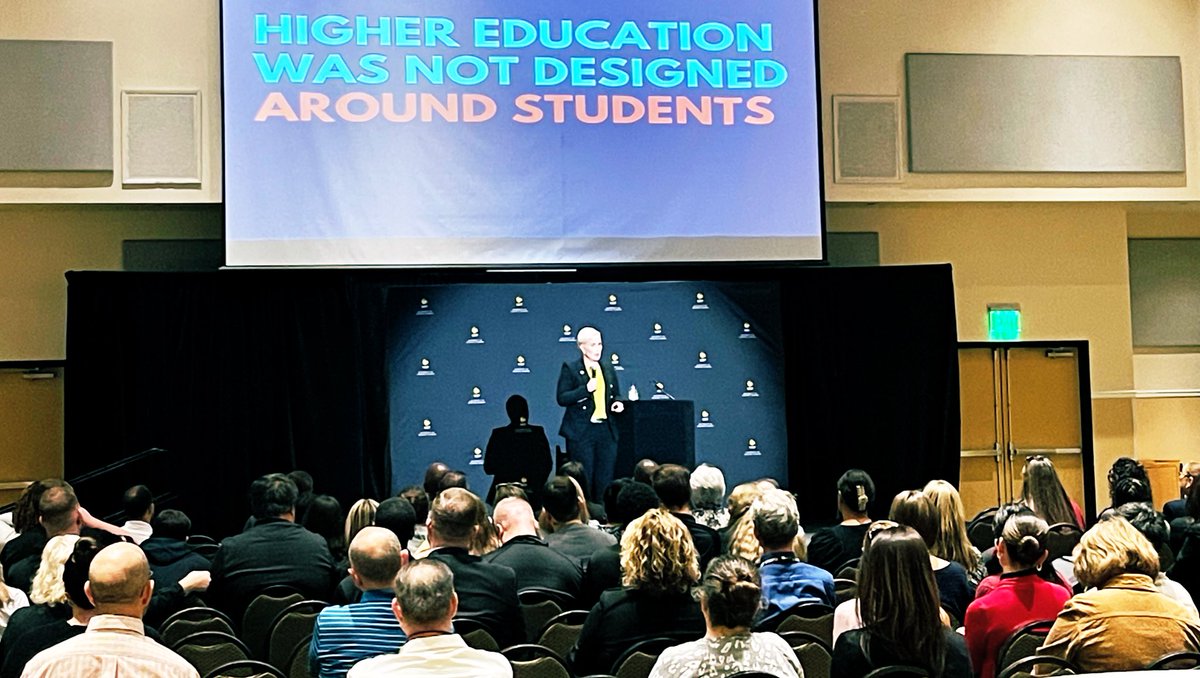 BBurnsEDU's tweet photo. Incredible visit to @UCF for team @UIAinnovation with @adrakewarshaw @rngoodwin 
@pdosal &amp; many more! We always love the chance to learn alongside our campuses and inspire them to keep going! https://t.co/JSi7LNPuf8