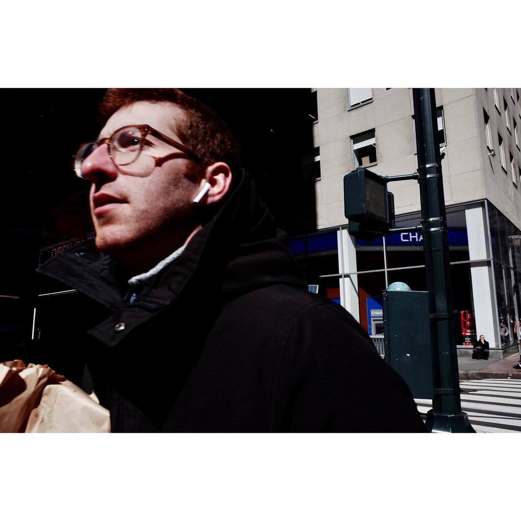 .
.
.
.
.
.
.
#streetphotography #streetphotographyinternational #thestreetphotographyhub #ig_streetphotography #streetphotographymagazine #streetphotographyworldwide #streetphotography_color #photooftheday #streetstyle #nycstreetphotography #nycspc #str… instagr.am/p/Cp1OdzWIRgp/