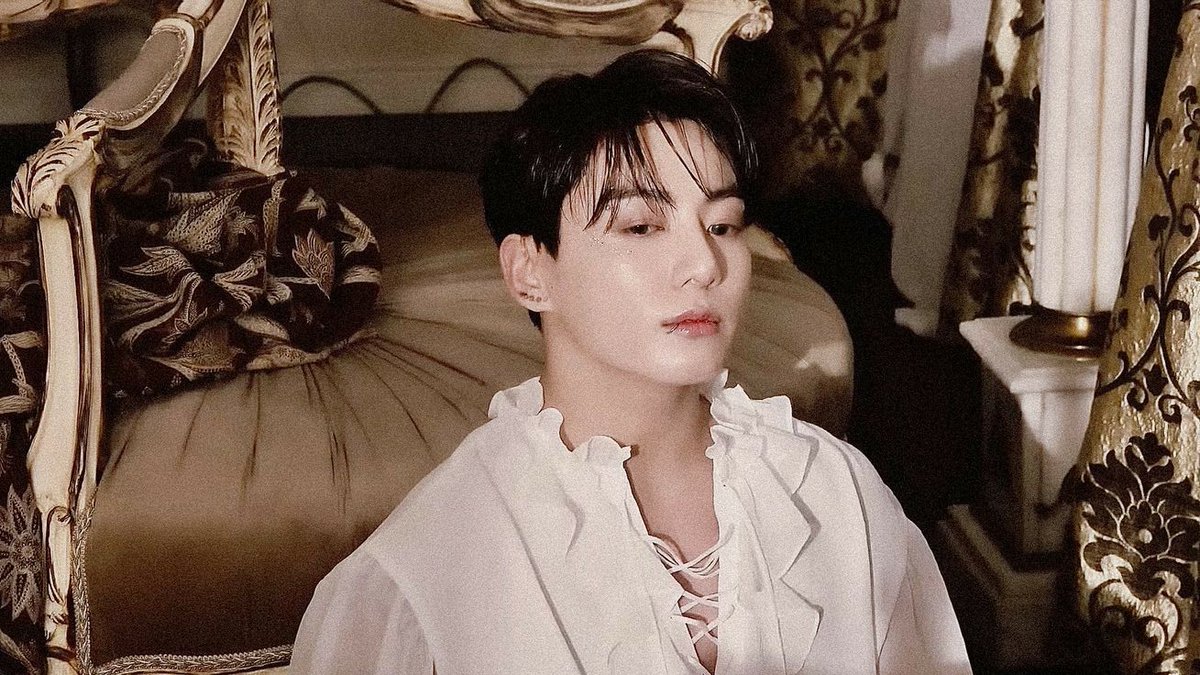 mikroniverse's tweet photo. JIKOOK HYBRID AU ABO

🌸#FlorDaTemporada🌸 

Onde Jungkook viaja para Londres com seu melhor amigo para ajudá-lo em algo do trabalho e se depara com as memórias de sua vida passada. https://t.co/s9KxHbdFRi