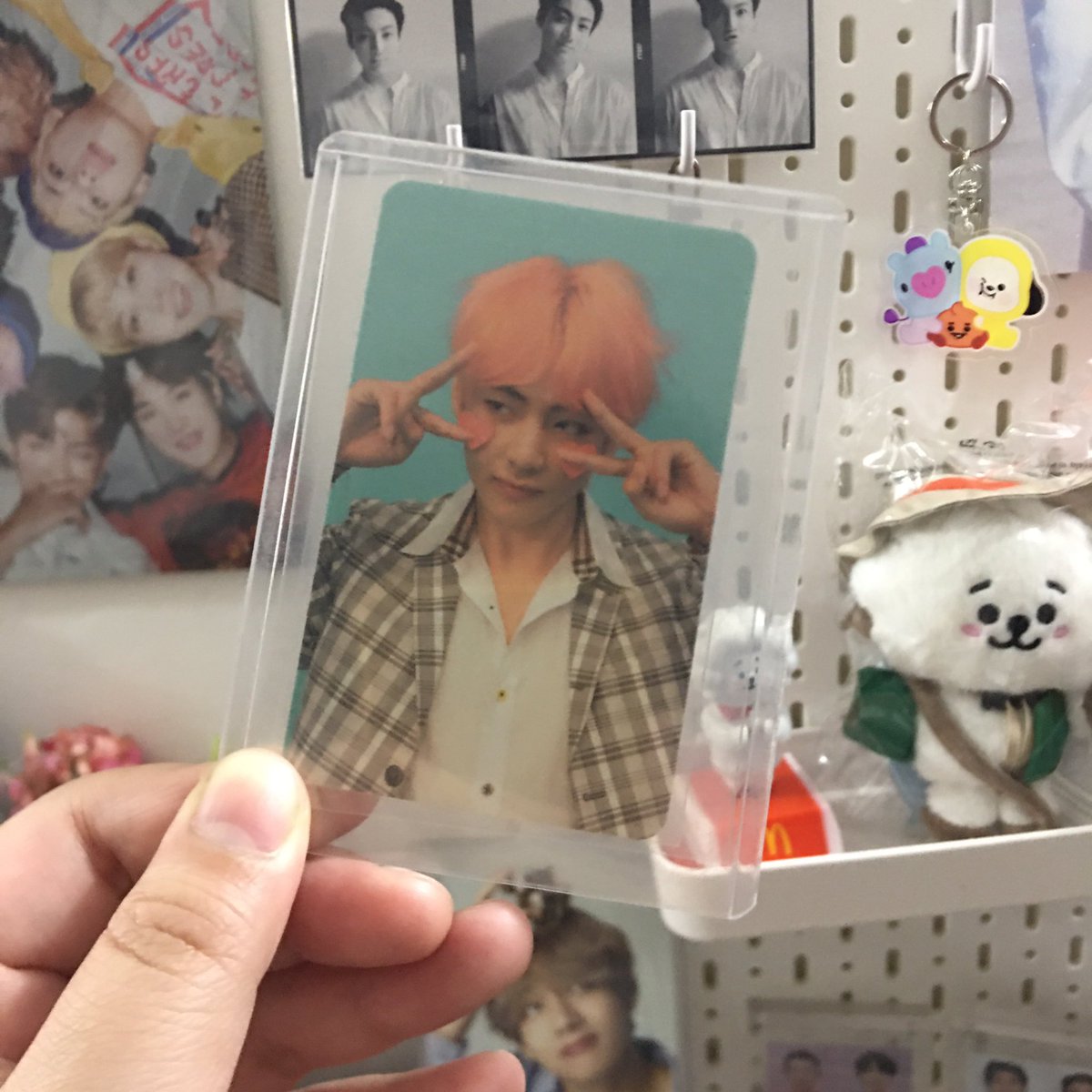 kimsceokjin's tweet photo. ๐ #nicksparcels:
โ thank you so much @xiaoquun for my ans f tae! the parcel was so well packed,, iwas kawatan talaga HAHAHAHA i love it! https://t.co/dgFme00fPw