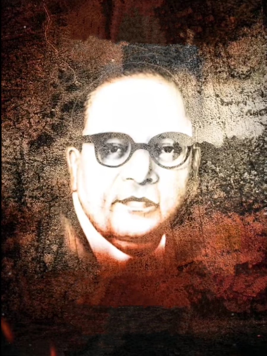 Athiva11's tweet photo. माझे सोनचं केले रे 
एक मोठ्या सराफाने 
आज मुजरे मला करती 
त्या भीमाच्या प्रतापाने
🤍✨🕊️ https://t.co/UHFu8bAW3c
