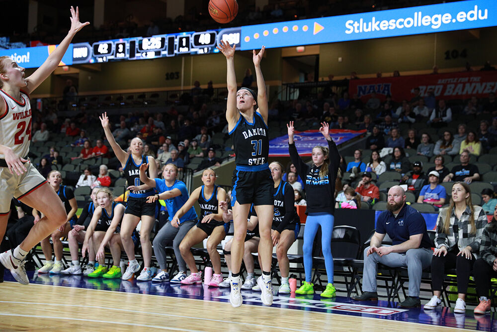 DSU_Athletics's tweet photo. W 🏀 

Resilient DSU knocks off No. 1 seed Indiana Wesleyan for first-ever NAIA women's basketball semifinal in school history

Read more ▶️  https://t.co/LdUfwHtLCi

#TrojanNation⚔️  #BattlefortheRedBanner #LoyaltoBlue https://t.co/zqSJkY4udd