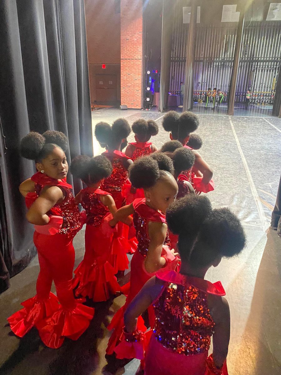 WrittenbyUju_'s tweet photo. Y’all 🥹🤎🤎🤎🤎🤎🤎🤎

📸 Mahogany Contemporary Dance Academy https://t.co/ZUxfuMLen2