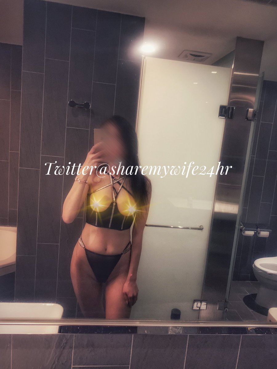 沒人幫忙拍只好自己拍🤳🏼‼😎 https://t.co/EYd25nXV6m