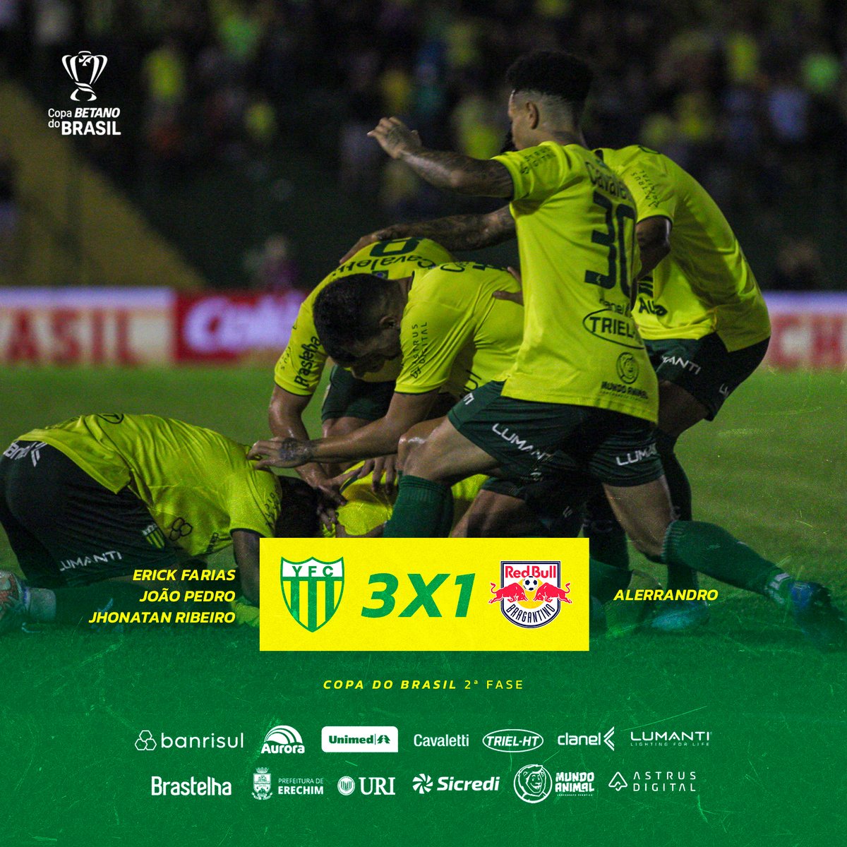 ypirangafc's tweet photo. HISTÓRICOOOOO!🔰

Erick Farias, João Pedro e Jhonatan Ribeiro marcaram os gols da vitória do Canarinho sobre o Red Bull Bragantino em uma noite mágica no Colosso da Lagoa! https://t.co/ADiifDgCs2