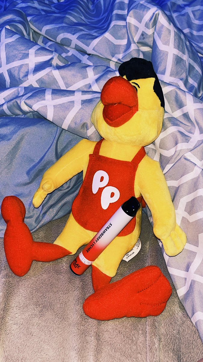 ferlucerooo's tweet photo. @HedezYeipi el pollo pepe https://t.co/lSB3s7yBM7