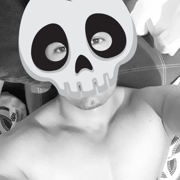 alx6910's tweet photo. Saludos  todos aun vivo 😜 que tengan una rica noche lluviosa 🥵🥵 https://t.co/Mo9WkJgu93