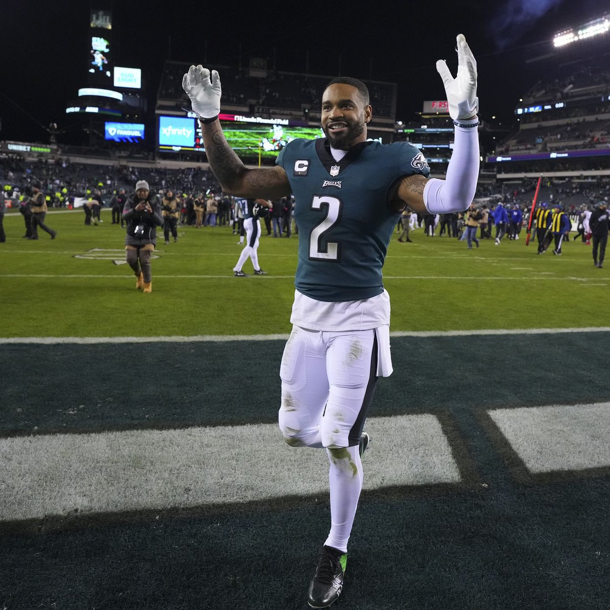 I’m told it is likely <a href="/bigplay24slay/">Darius Slay</a> will be staying with the Eagles

#SlayToStay