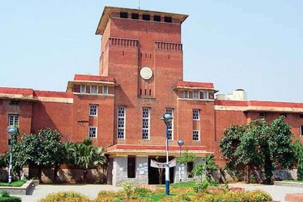 Edupieapp's tweet photo. 11,050 teaching posts vacant in central higher education institutes - DU, IIT-Kharagpur top list

#Recruitment

News Link: https://t.co/WgGe4dv5nO

Download #Edupie for latest educational news. Link in bio. https://t.co/kpJzMduflC
