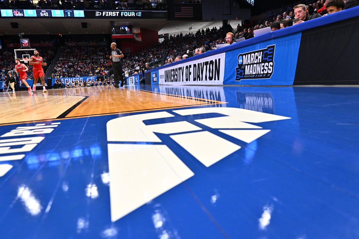 DaytonFlyers's tweet photo. Thank you to all of the 24,884 fans who have come to UD Arena over the last two days for the First Four‼️

Dayton is THE Epicenter of College Basketball 🏀 https://t.co/JKCJfsv0Qm