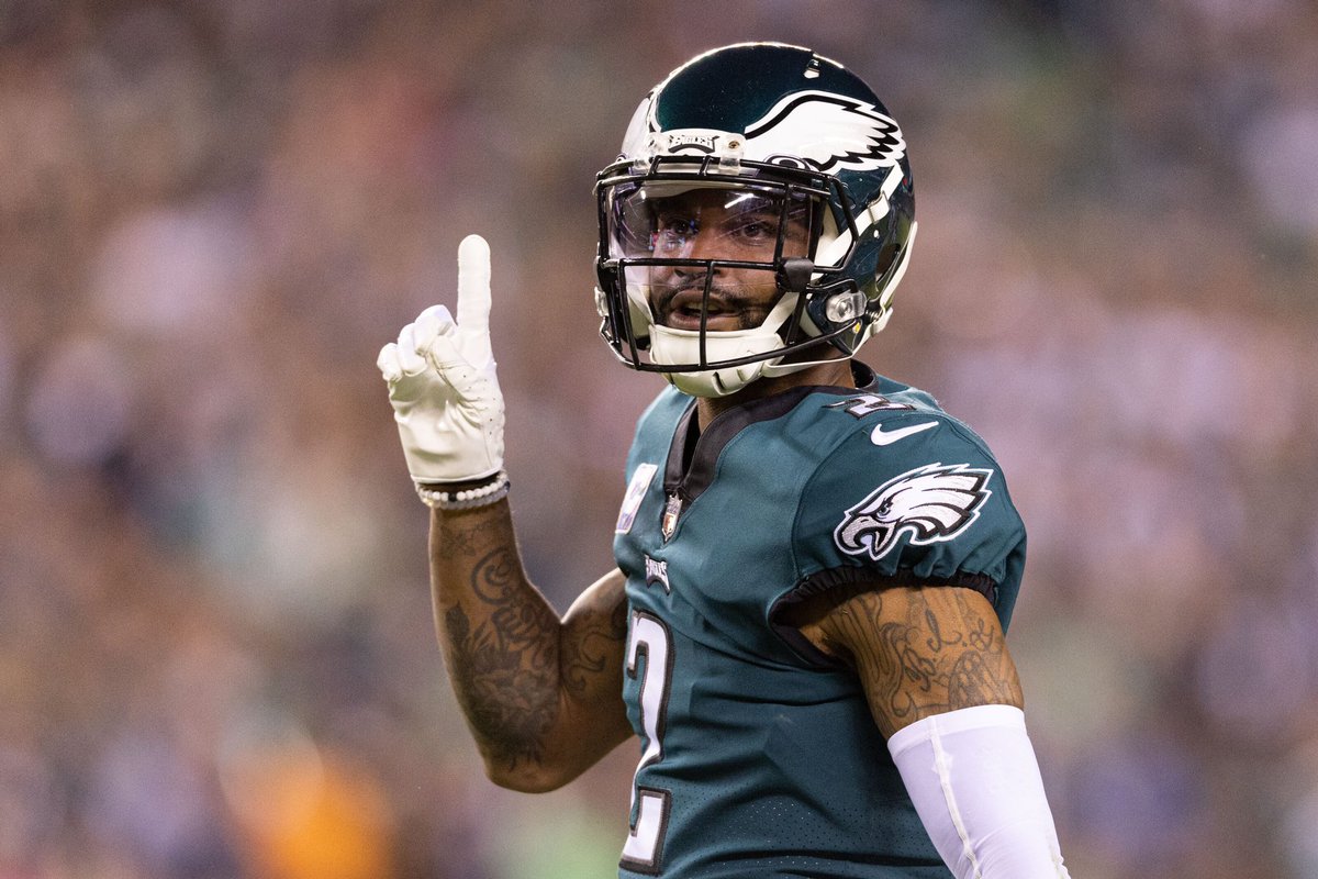 jasrifootball's tweet photo. 𝗕𝗥𝗘𝗔𝗞𝗜𝗡𝗚: It is now likely that CB Darius Slay will be staying with the #Eagles, per @JClarkNBCS 

A major change of events 👀 https://t.co/ptelWbVvs0