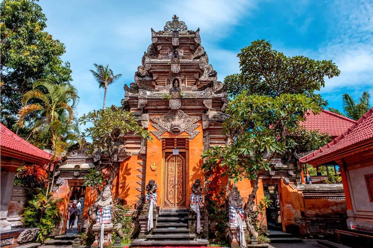 Indonesia’s Bali wants to tighten visa requirements for Russian tourists

Read more here: 

