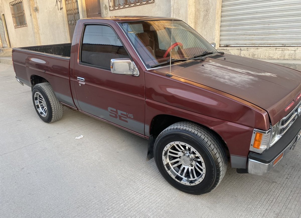 reyhardbodys's tweet photo. 1986 nissan se-v6 short bed/single cab RARE only in 1986-87 were produced #nissanse-v6 #nissanv6shortbed #nissanv6regularcab #1986nissan #1987nissan #rarehardbody #1986nissansev6 #1986nissansev6singlecab #world_club_nissan_hardbody_d21 #nissanv6 #emoneysaucedup #saucedup #limited https://t.co/3W1u5bq6lE
