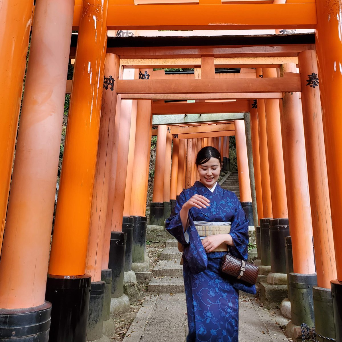 camelliakyoto's tweet photo. For the two years of lockdown it was mostly just me and Nao-san working together, so I will miss her🥺

It also means that our Japanese Twitter account will come to an end🪦
Sorry, you'll still have to put up with me chattering away on this account😬
#Kyoto #京都 #Japan #Naosan https://t.co/NApe4fs5em