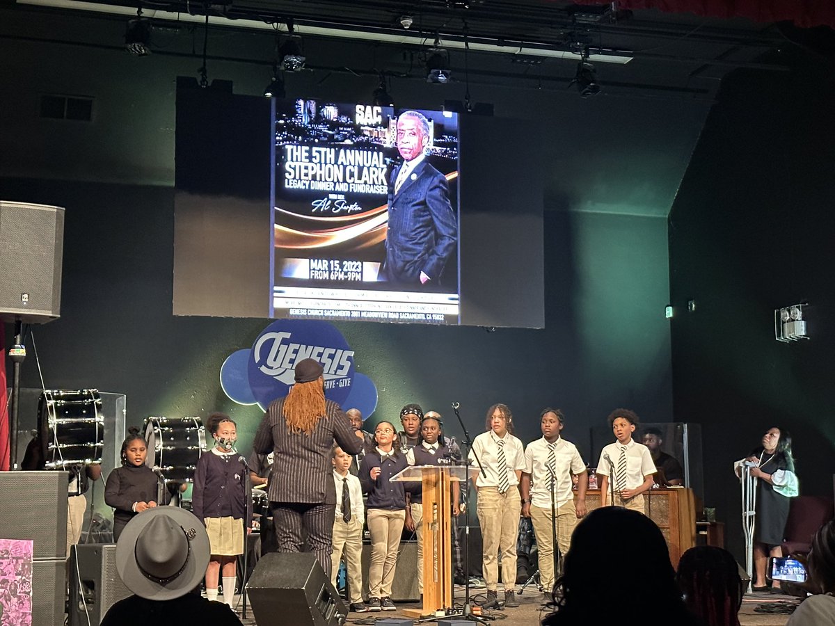 MaiForUs's tweet photo. Incredibly honor to join the Clark family this evening at the 5th Annual Stephon Clark Legacy Fundraiser in #Meadowview to celebrate the life and legacy of #StephonClark #EverybodyLovesEverybody #CommUNITY #HeartAndHustle https://t.co/YZLIm8lNYk