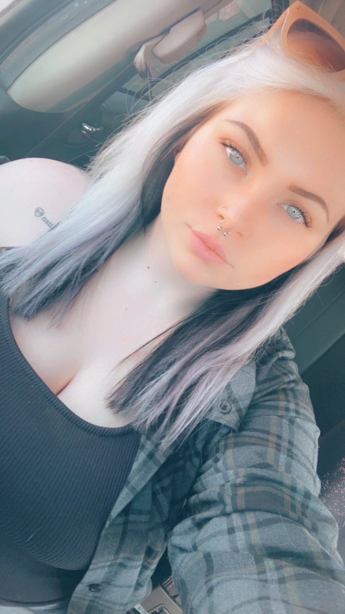 stonerluvxo's tweet photo. i'm ready for summer ✨ https://t.co/nKersLwfVW