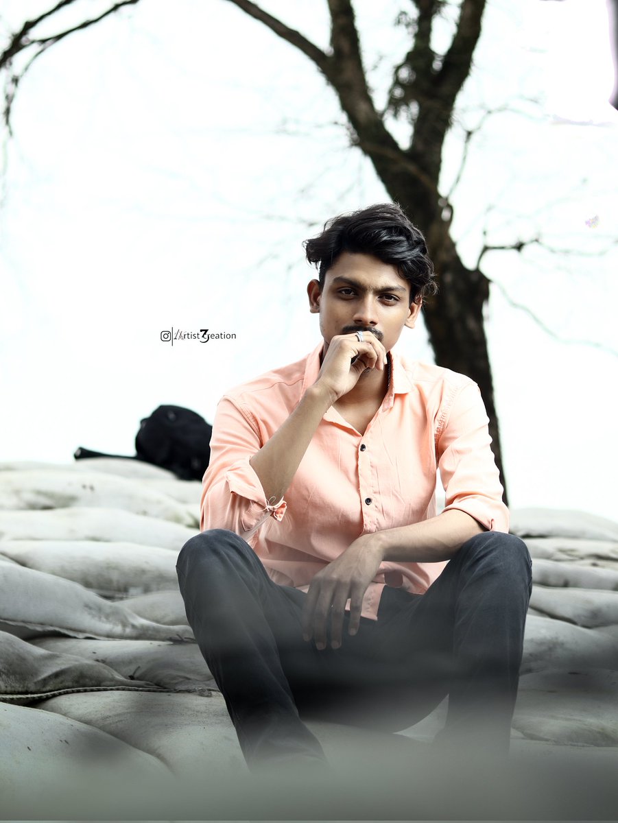 ArtistCreation3's tweet photo. Outdoor shoot using softbox 
#artistcreation3 https://t.co/dBQ1bNDchF