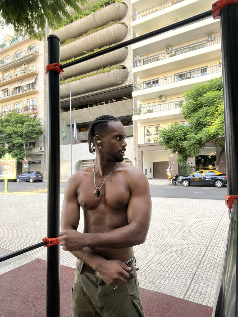 sugarbrown21's tweet photo. Queeee calorrr 🔥💦🥵 https://t.co/GXTjBWihpz