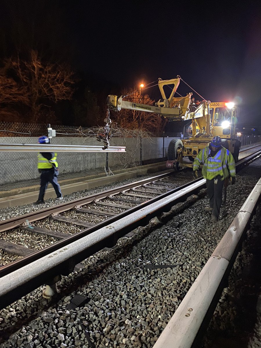 wmataGM's tweet photo. 3:30 AM wrapping up overnight visit bringing coffee/donuts to our great @wmata team who keeps the system maintained. More pics later to show some of their work keeping tracks safe. Appreciate all they do & 🙏 to celebrate our team during #TransitWorker appreciation week. #wmata https://t.co/yAmsSVeRvy