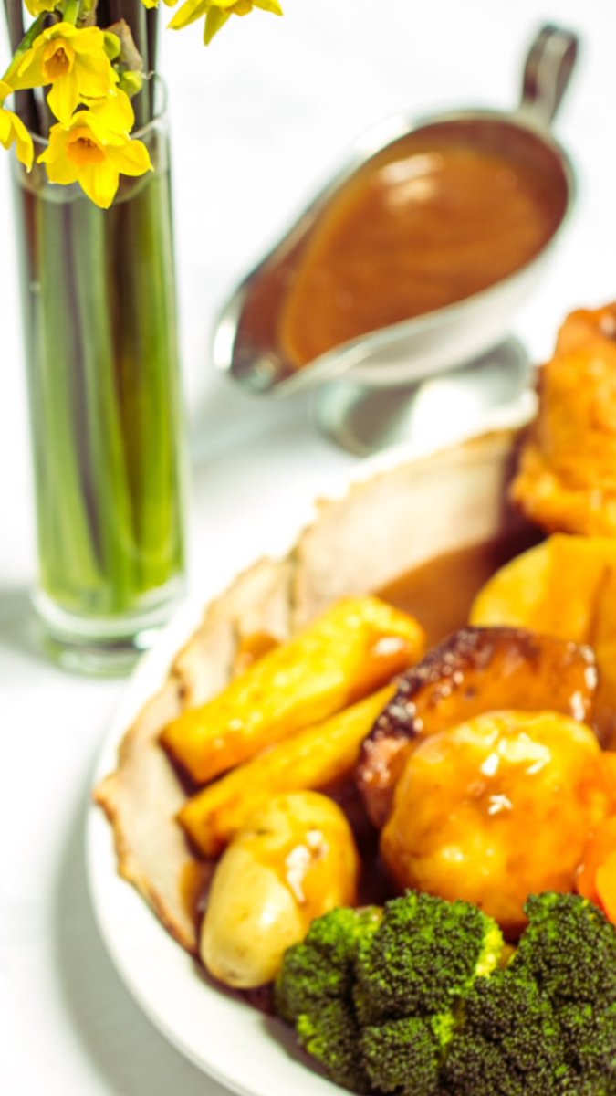 Bowgie Inn tweet media